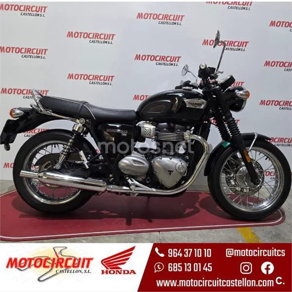 Triumph Bonneville – Vista 8