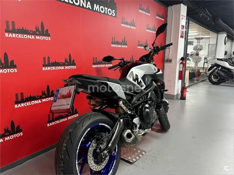Yamaha MT-09 – Vista 5