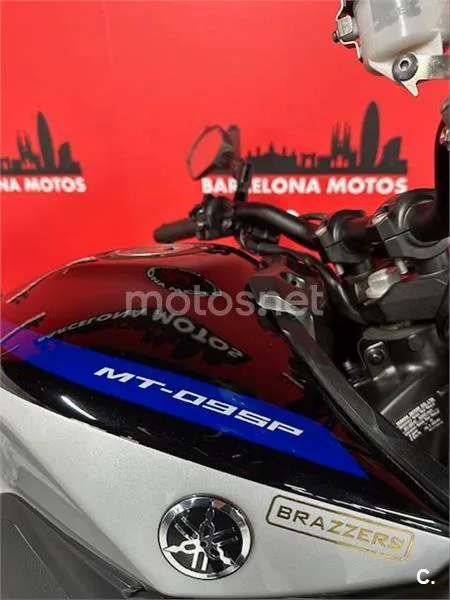 Yamaha MT-09 – Vista 7