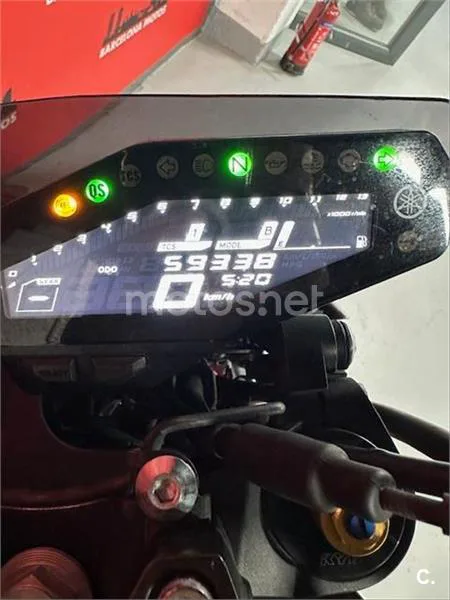 Yamaha MT-09 – Vista 8