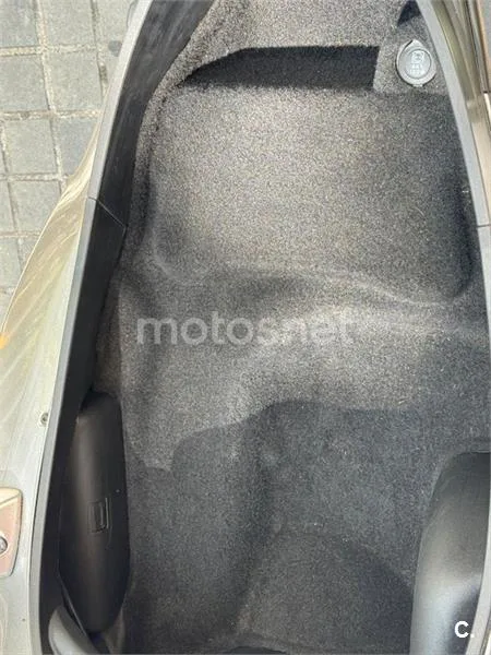 Piaggio MP3 500 Touring – Vista 7