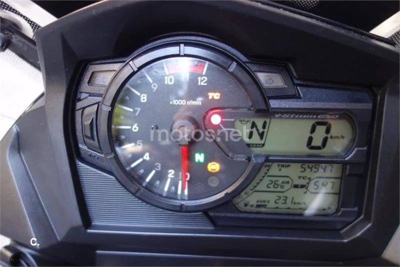 Suzuki V-Strom 650 – Vista 13