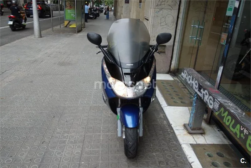 Piaggio X8 125 – Vista 11