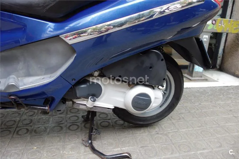 Piaggio X8 125 – Vista 3