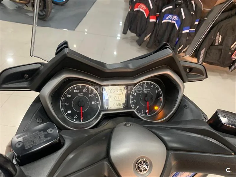 Yamaha XMAX 300 – Vista 5