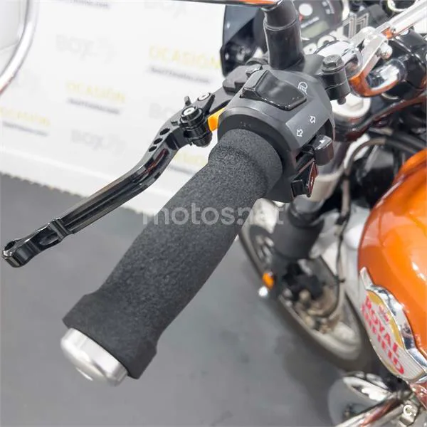 Royal Enfield Interceptor 650 – Vista 8