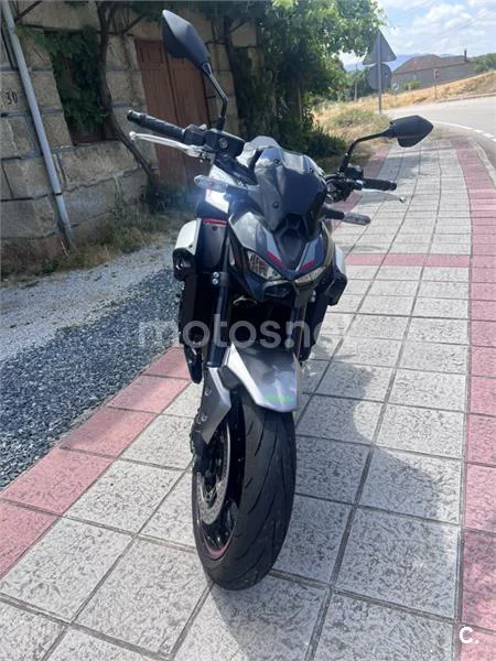 Kawasaki Z 900 – Vista 2