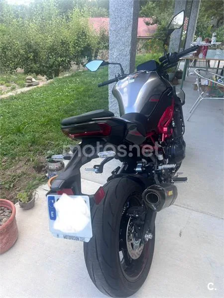 Kawasaki Z 900 – Vista 7