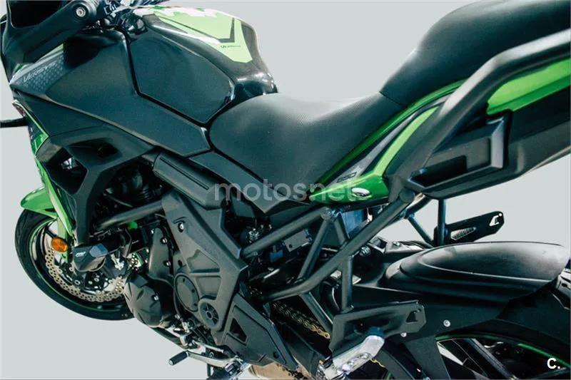 Kawasaki Versys – Vista 6