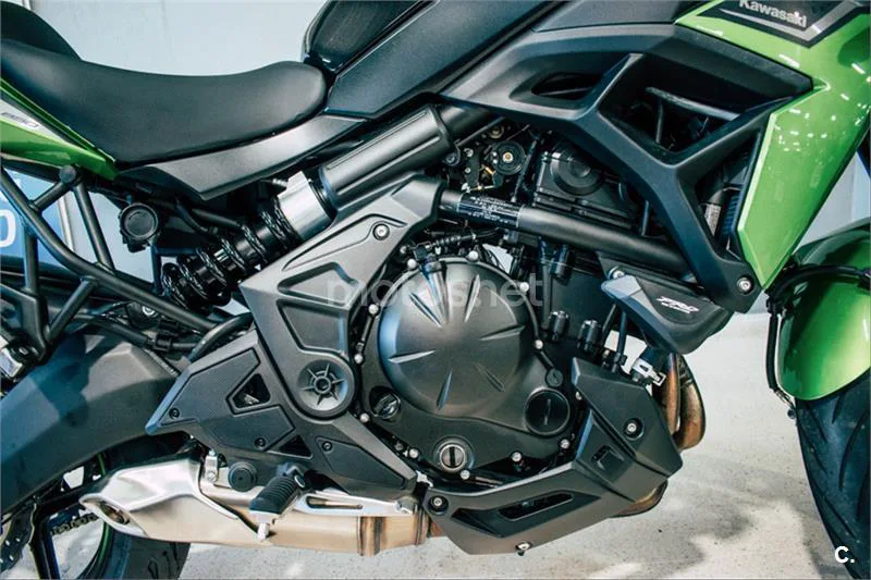 Kawasaki Versys – Vista 8