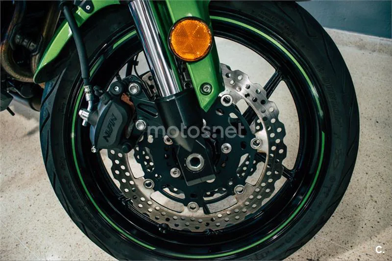 Kawasaki Versys – Vista 9