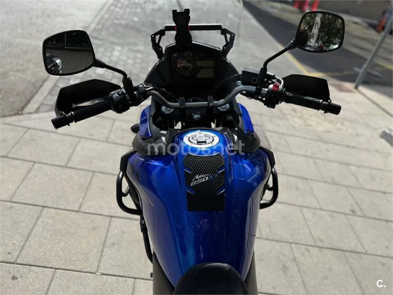 Suzuki V-Strom 650 – Vista 14