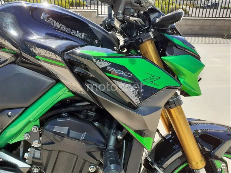 Kawasaki Z900 – Vista 18