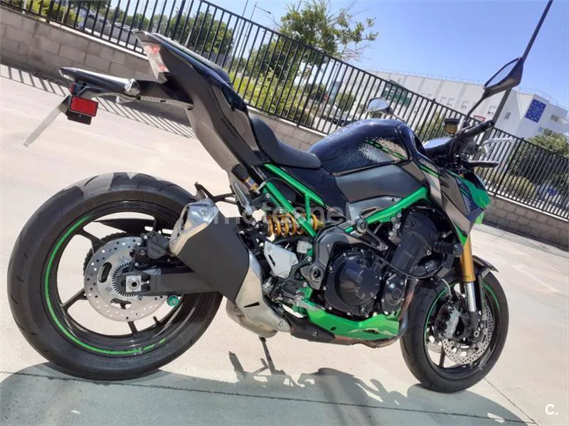 Kawasaki Z900 – Vista 7