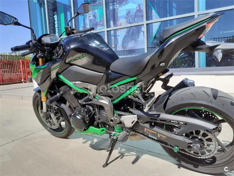 Kawasaki Z900 – Vista 9
