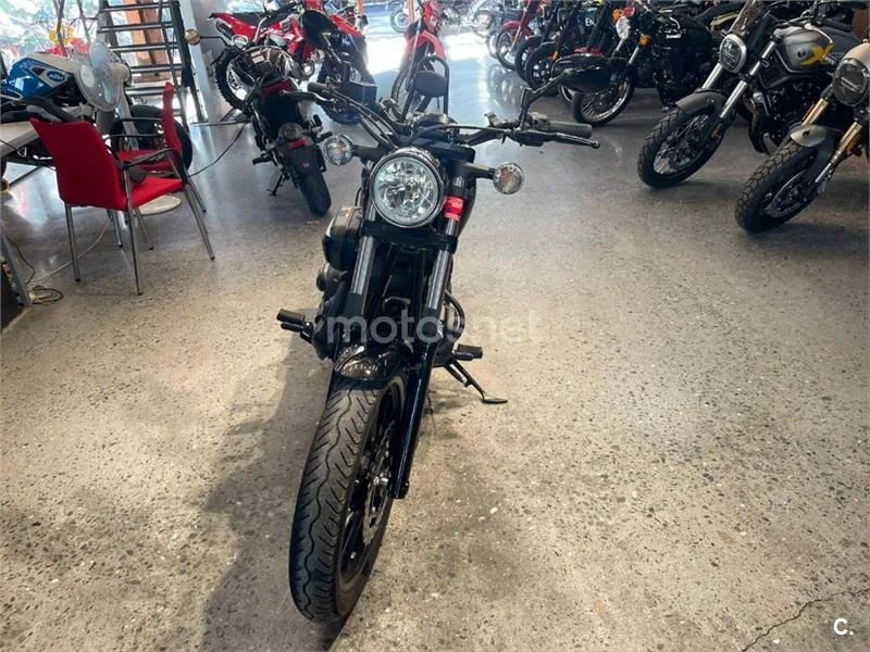 Yamaha XVS 950A Midnight Star – Vista 3