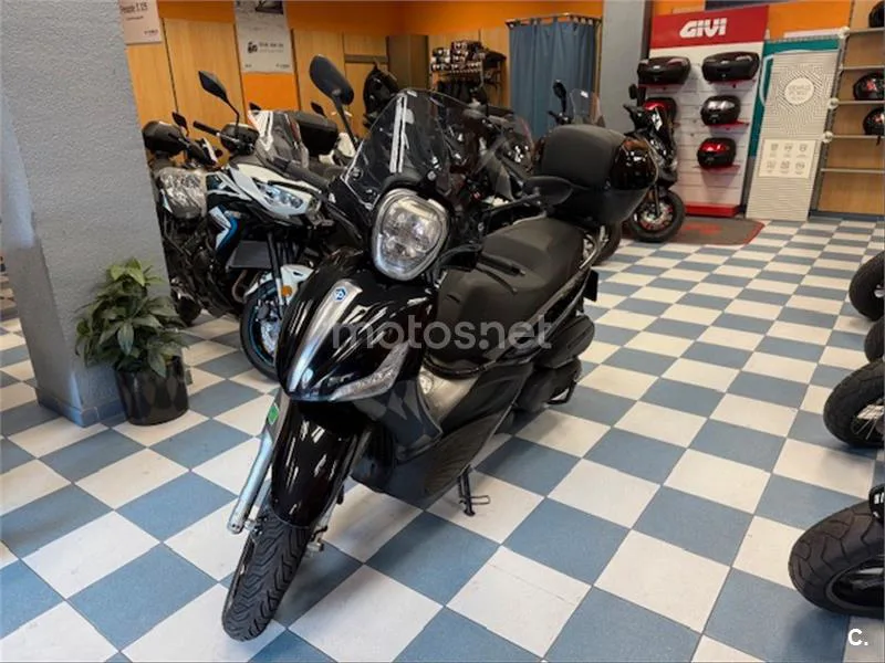 Piaggio Beverly Sport Touring 350 – Vista 12