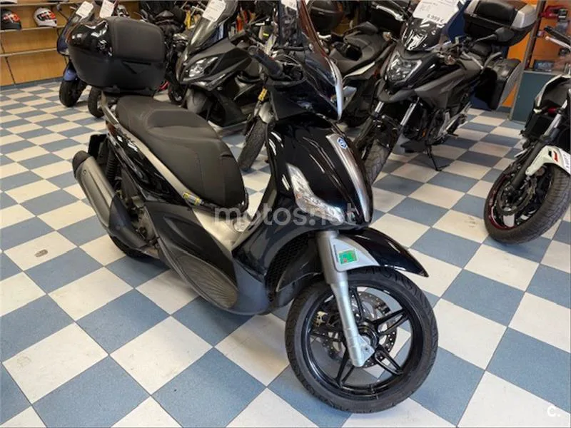 Piaggio Beverly Sport Touring 350 – Vista 7