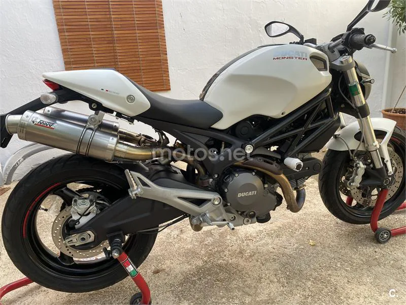 Ducati Monster 696 – Vista 11