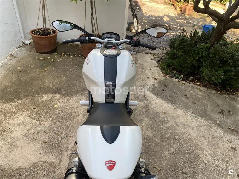 Ducati Monster 696 – Vista 8