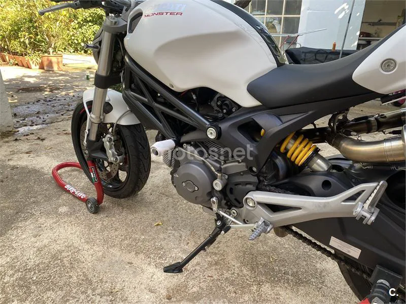 Ducati Monster 696 – Vista 10