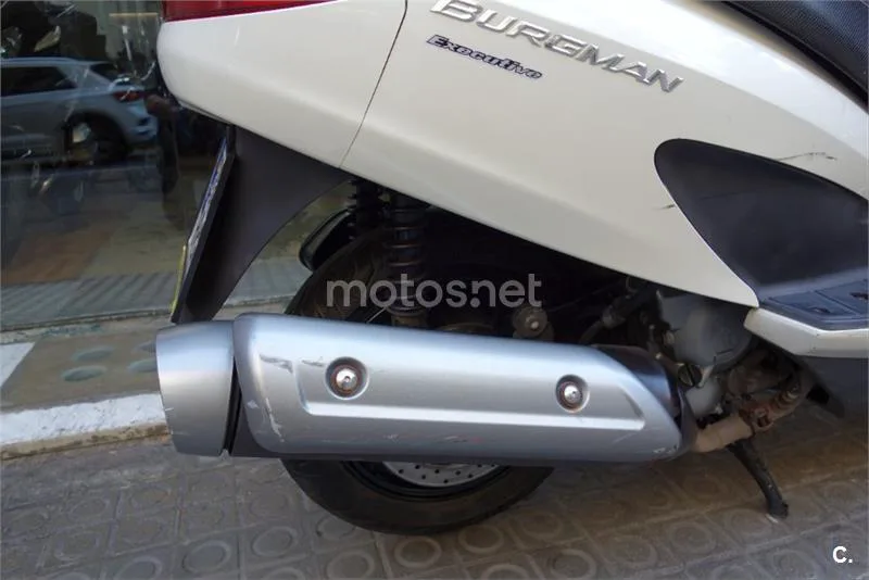 Suzuki Burgman 200 Executive – Vista 3