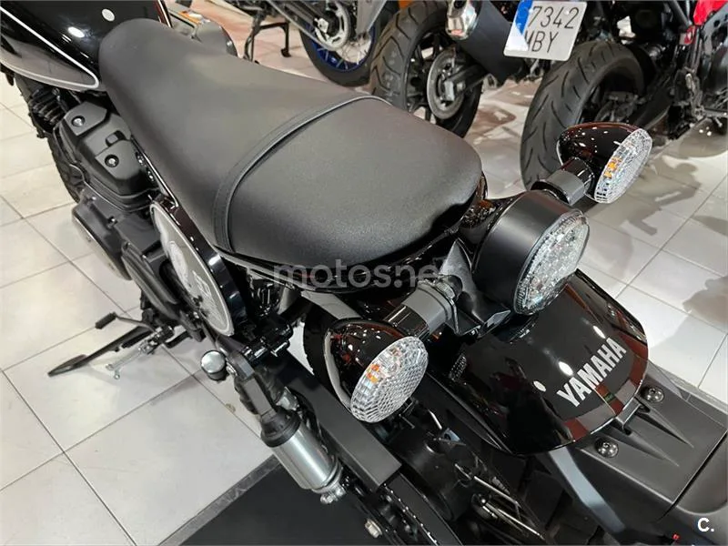 Yamaha XV 950 R – Vista 5