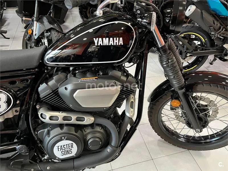 Yamaha XV 950 R – Vista 7