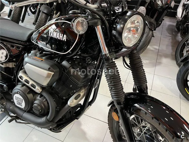 Yamaha XV 950 R – Vista 9