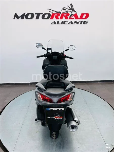 Suzuki Burgman 200 – Vista 4