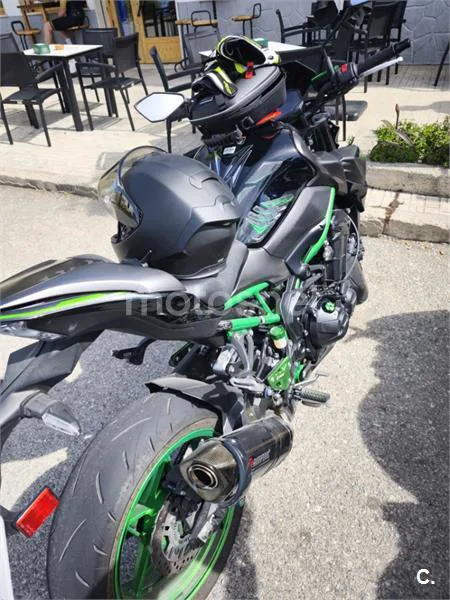 Kawasaki Z 900 – Vista 5