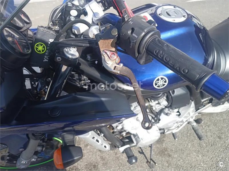 Yamaha FZS 1000 Fazer – Vista 15
