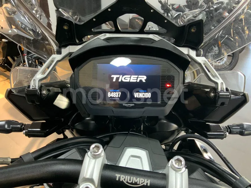 Triumph Tiger 1200 - Vista 10