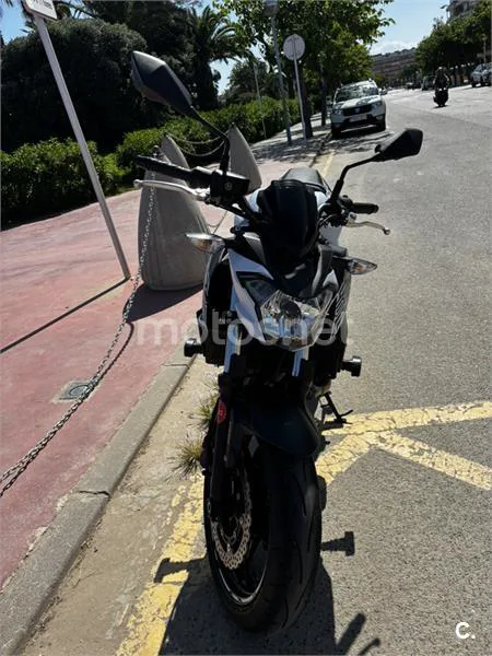 Kawasaki Z 650 – Vista 5