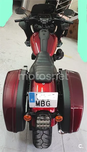 Harley-Davidson Low Rider ST – Vista 4