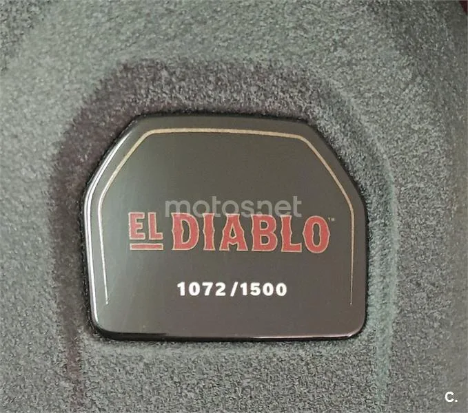 Harley-Davidson Low Rider ST – Vista 6