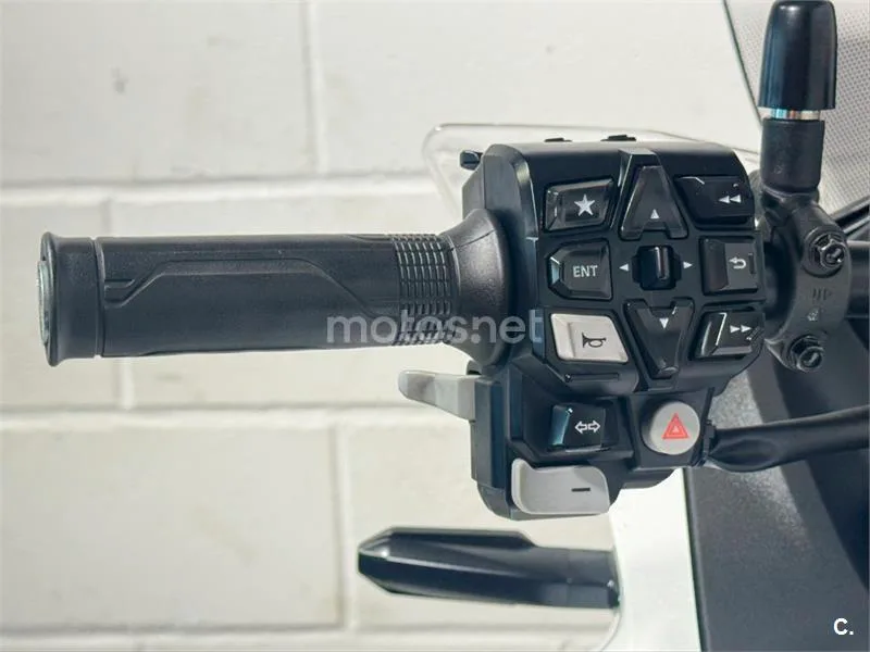 Honda NT1100 – Vista 5