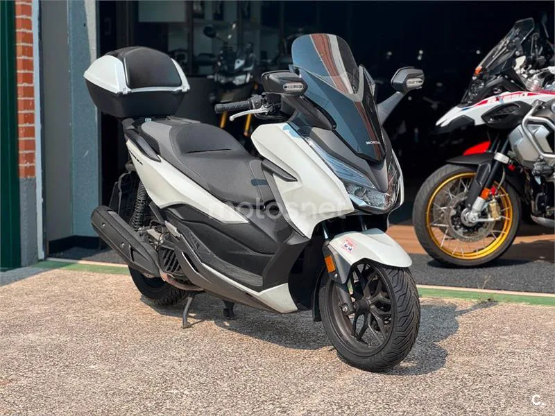 Honda Forza 125 – Vista 3