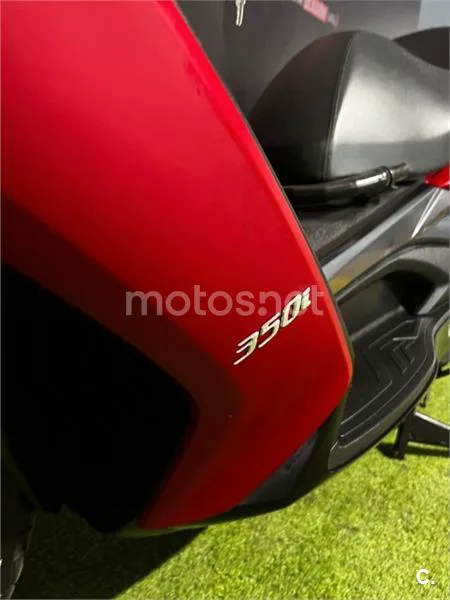 Kymco Super Dink 350 – Vista 7