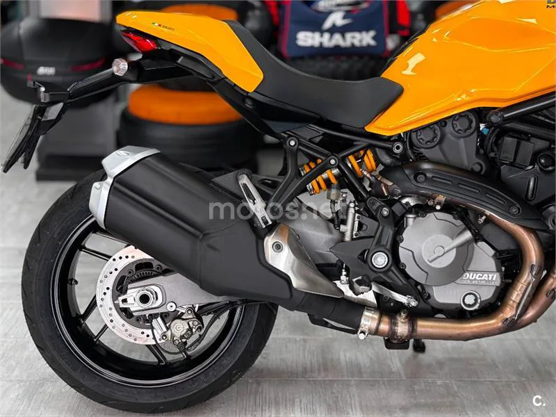 Ducati Monster 821 – Vista 4