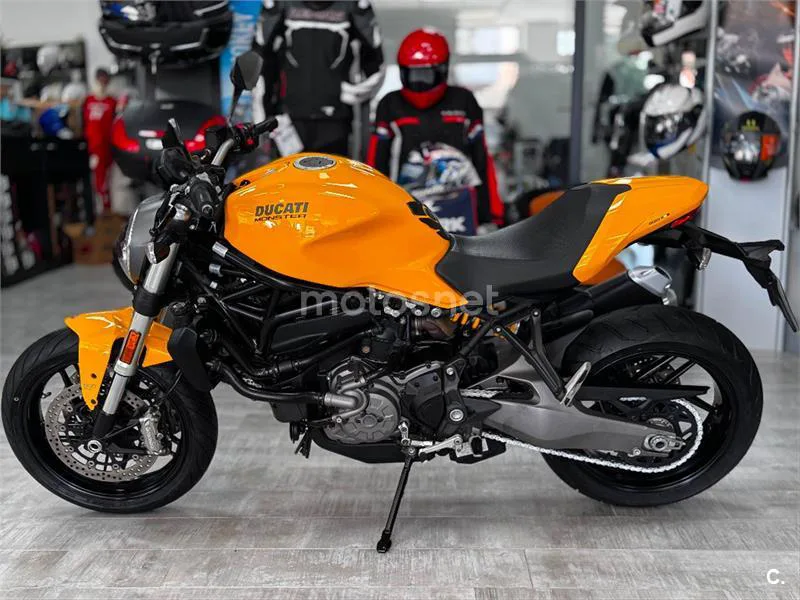 Ducati Monster 821 – Vista 5