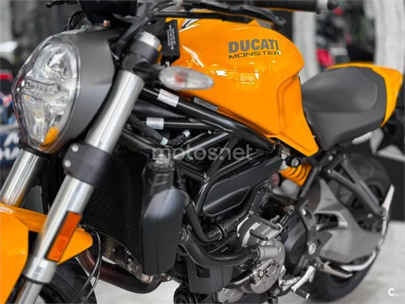 Ducati Monster 821 – Vista 7