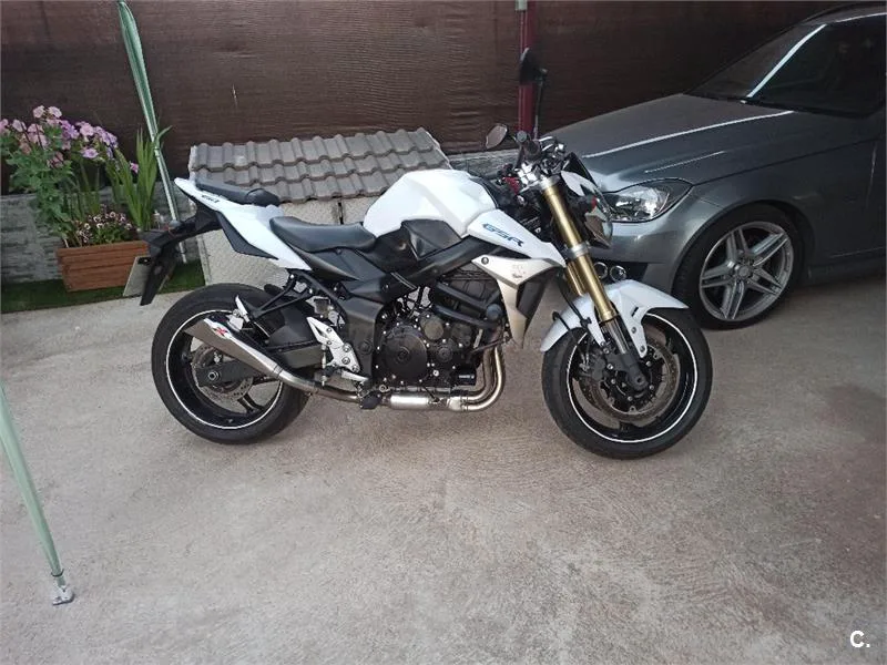 Suzuki GSR 750 3600 € 2012 Madrid - 1