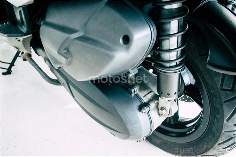 Kymco Super Dink 125 – Vista 7