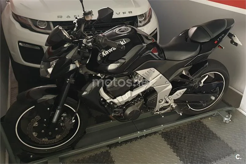 Kawasaki Z 750 – Vista 2