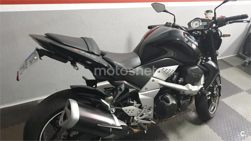 Kawasaki Z 750 – Vista 7