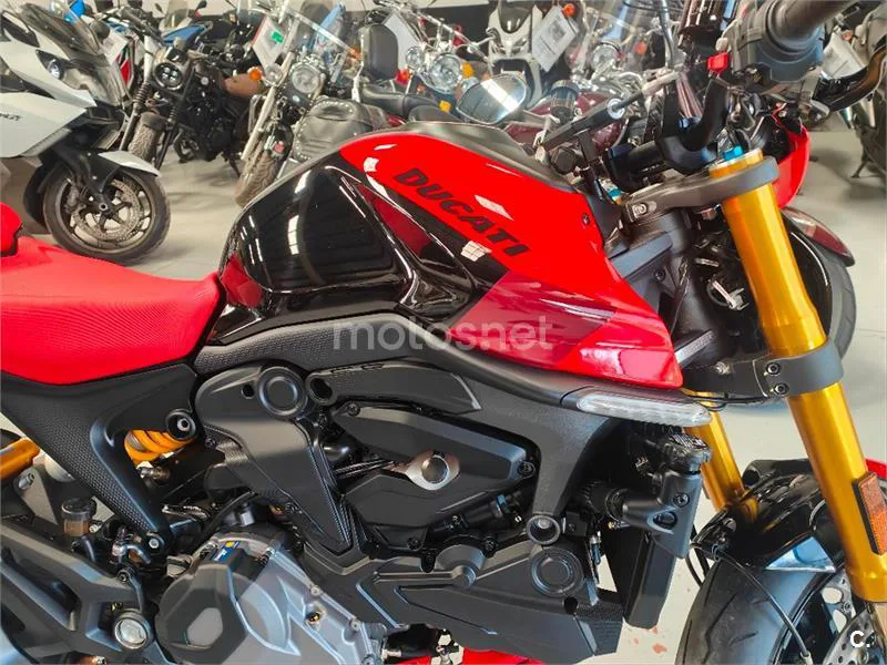 Ducati Monster – Vista 13