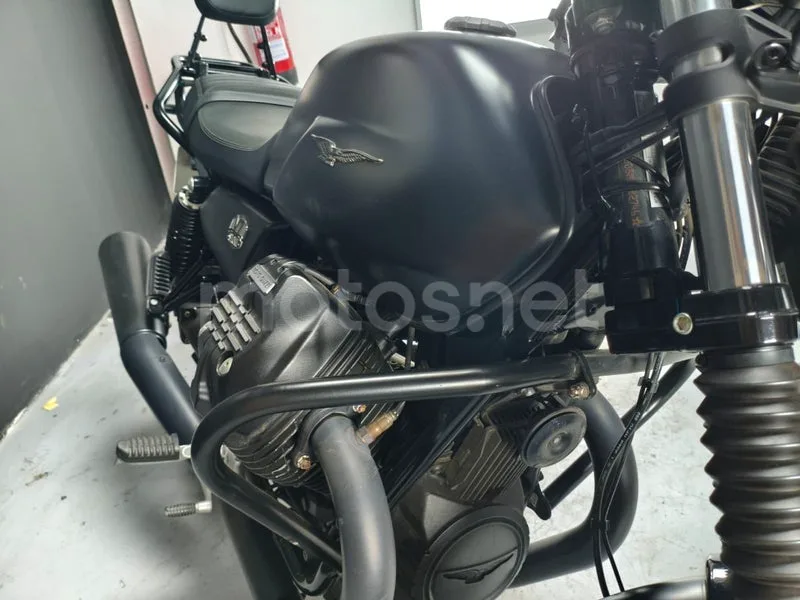 Moto Guzzi V7 – Vista 13