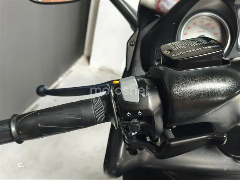 Yamaha TMAX 500 – Vista 9