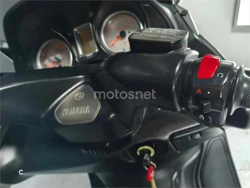 Yamaha TMAX 500 – Vista 10